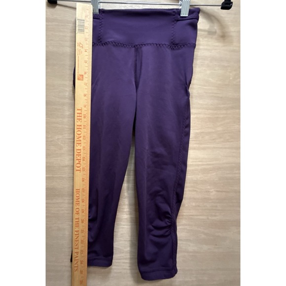Lululemon Purple Plum Crop Leggings Size 2 - Picture 7 of 7